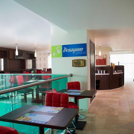 Holiday Inn Express & Suites Queretaro By Ihg Luaran gambar