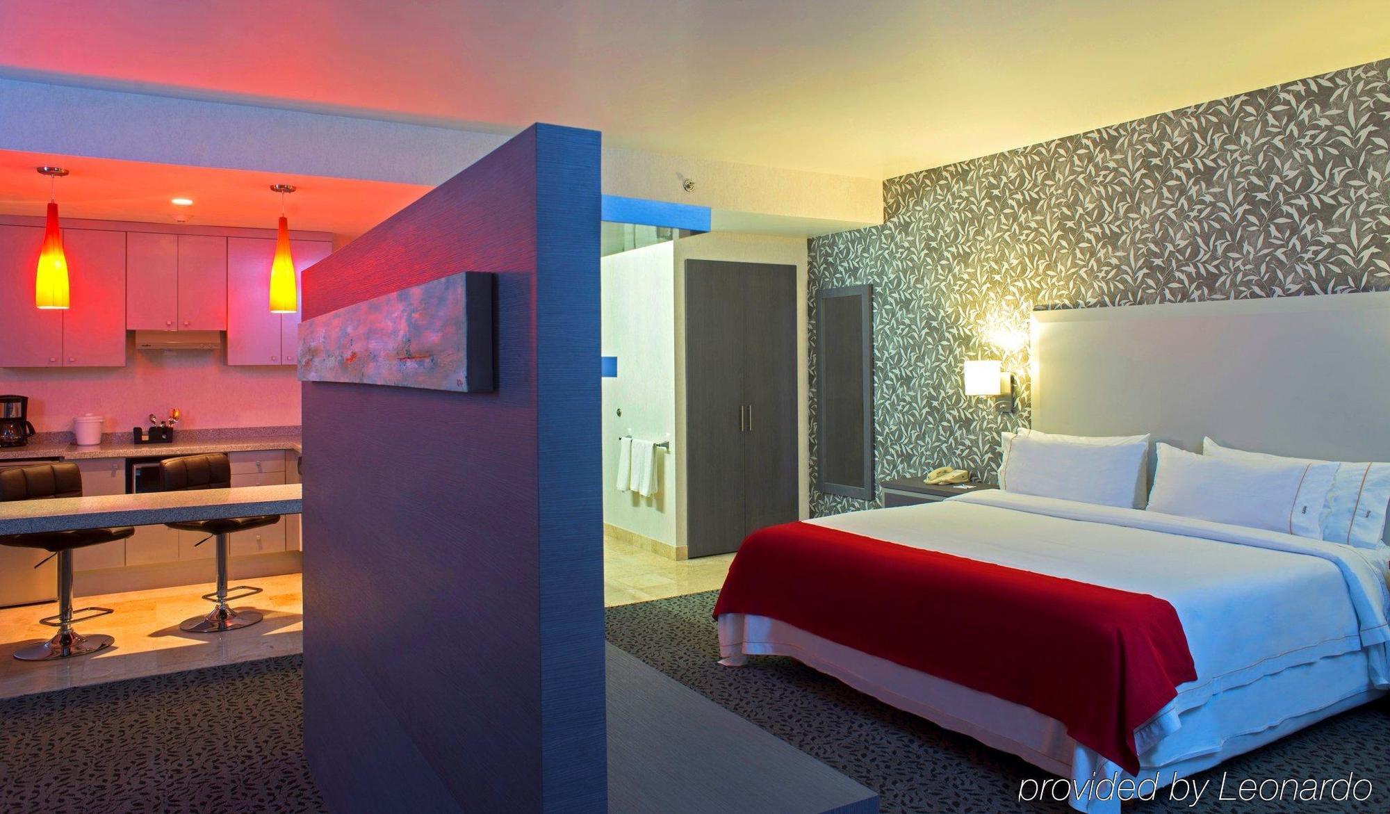 Holiday Inn Express & Suites Queretaro By Ihg Luaran gambar