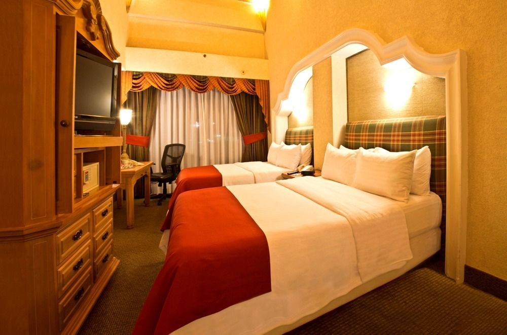 Holiday Inn Express & Suites Queretaro By Ihg Luaran gambar