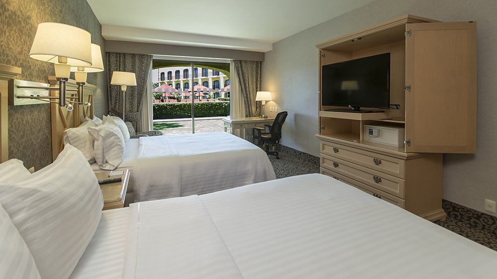 Holiday Inn Express & Suites Queretaro By Ihg Luaran gambar